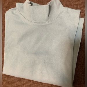 Like New, Mock Turtleneck, pale green